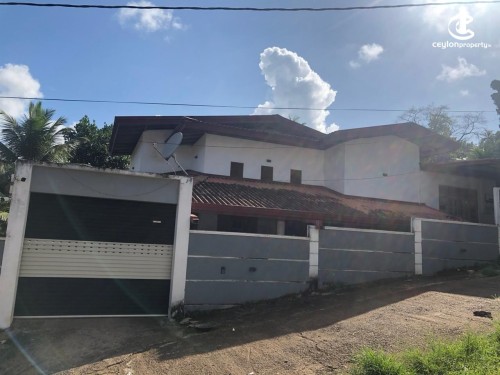 House for Sale in Matara - Beautiful House for Sale Near the University of Ruhuna, Matara