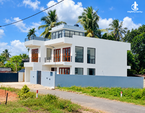 House for Sale in Kadawatha - Brand New Modern House For Sale In Kadawatha