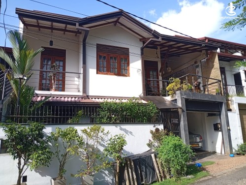 4-Bedroom House for Sale in Piliyandala