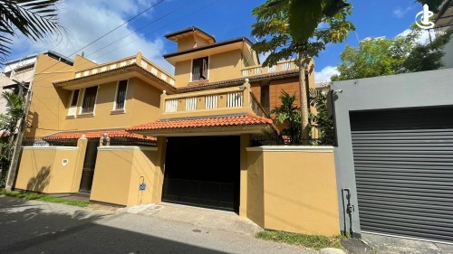 House for Rent in Colombo 3 (Colpety,Kollupitiya) - 4 Bedroom house for rent in Colombo 3 for Rs. 5 lakhs (Per Month)
