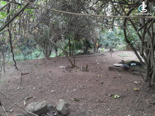 Land for Rent in Gampola - 92.5 Perches land with house for rent in Gampola