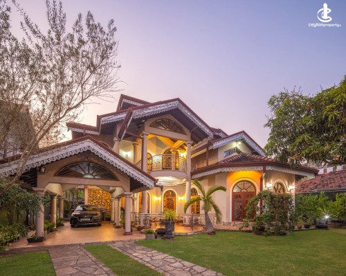House for Sale in Ja-Ela - 6 Bed rooms house in Jaela