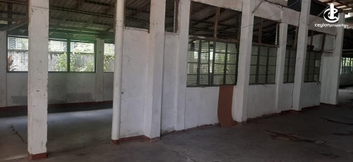 Commercial Property for Sale in Horana - Horana Warehouse 11,000 SqFt + 40 Ft Access For Sale