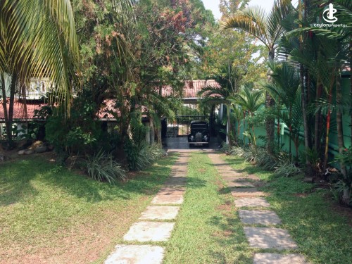 House for Rent in Ethul Kotte - Etul Kotte A Swimming Pool House with 4 Bedrooms For Rent