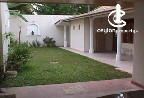 House for Rent in Colombo 7 (Cinnamon Garden) - Colombo 7 Luxury 4 Bedroom House with Garden For Rent