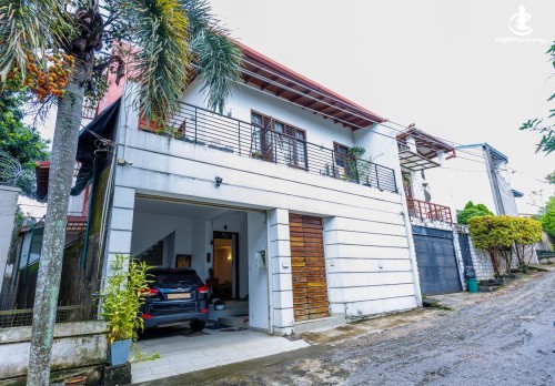 House for Sale in Talawatugoda - Talawatugoda Brand New 6 Bedroom House For Sale
