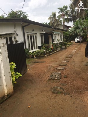 House for Sale in Ratmalana - Ratmalana on Attidiya Road Single Floor 4 Bed House For Sale