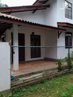 House for Sale in Sri Jayawardenepura Kotte - Valuable House For Sale In Obahena Road, Madiwela