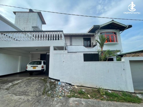 House for Sale in Battaramulla - House for sale in Pelewatte Battaramulla