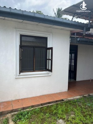 House for Sale in Kaduwela - 10 P House for sale in Kaduwela