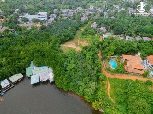 Land for Sale in Hikkaduwa - River view Land for sale in Hikkaduwa