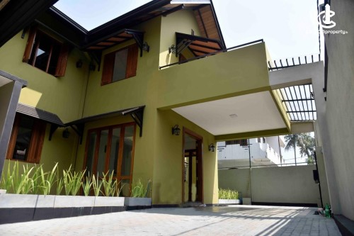 House for Sale in Ja-Ela - Brand New House for in Ja Ela