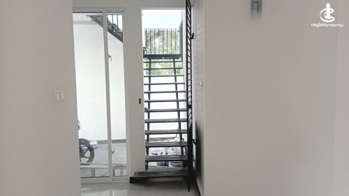 House for Sale in Athuraliya - Modern Brand new House for sale in Athurugiriya