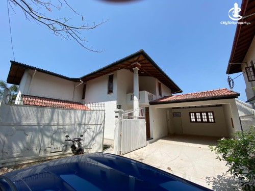 House for Sale in Rajagiriya - Luxury 6-Bedroom House for Sale | Rajagiriya